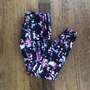 Calvin Klein 3/4 length yoga pants